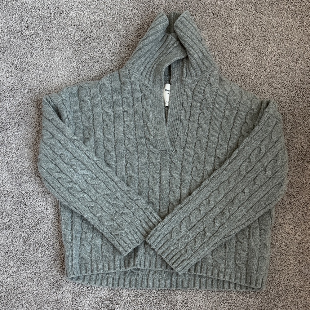 Abercrombie & Fitch Gray Cowl Neck Sweater